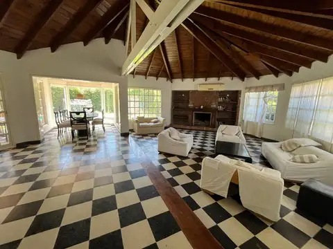 Escribano Francisco Vázquez 100