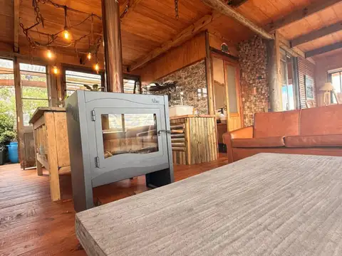 Casa 3 ambientes con 2 baños