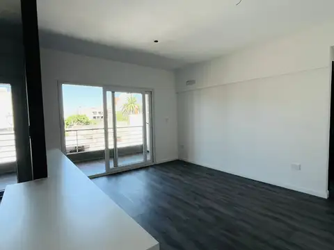 Dr. Pedro Ignacio Rivera 4400, Piso 3