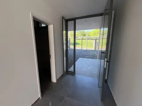 Depto Tipo Casa en Venta con 2 cocheras