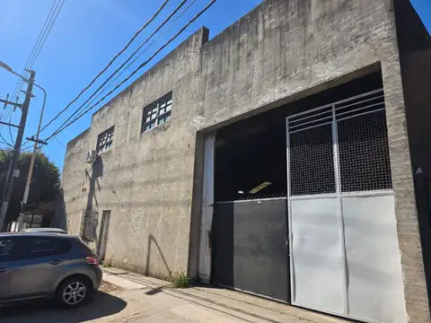 Alquiler: Galpon De 1000 M2 Con Excelente Ubicacion - Loma Hermosa