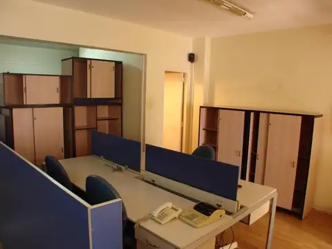 Venta Oficina 6 Ambientes Amoblada