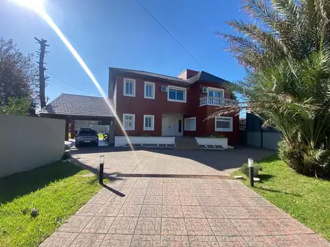 Casa en Alquiler de 4 dormitorios