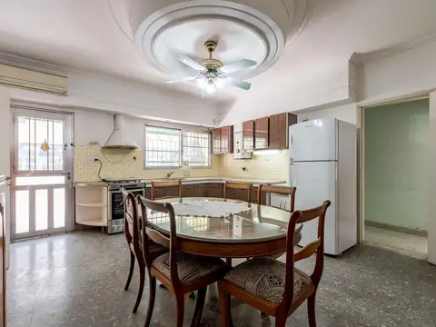 Casa en venta 3 dormitorios c/cochera y patio 