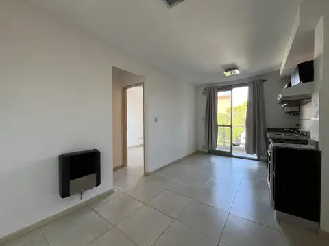 Departamento de un dormitorio con balcón en alquiler