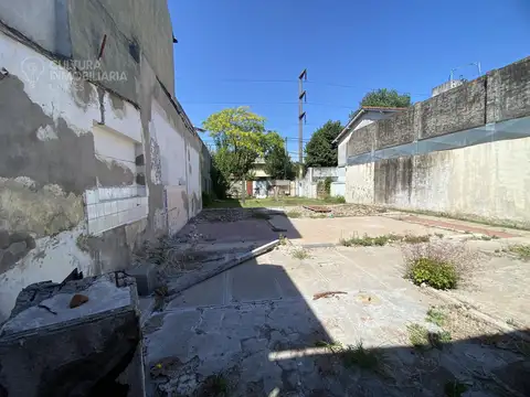 Casa 2 ambientes con 1 baño