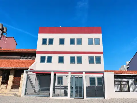 Oficina con cochera en venta, en Martínez