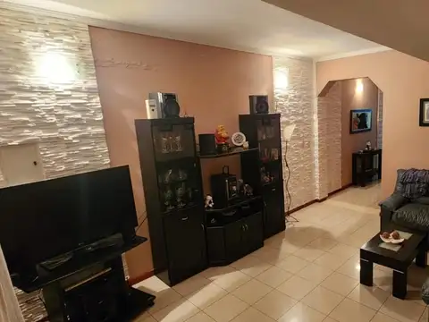 Depto Tipo Casa en Venta de 3 dormitorios