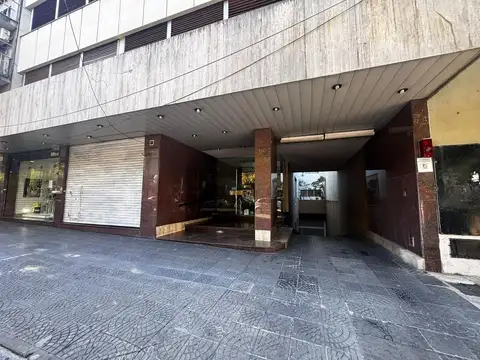 46 e/ 8 y 9 n 680 Piso 6 Dpto 4