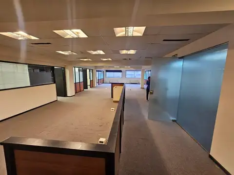 Oficina en Alquiler en MIcrocentro / Centro