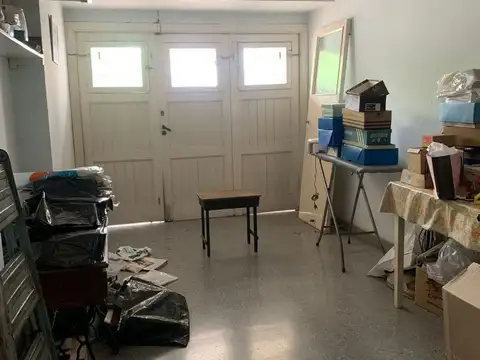 *LOTE DE 17,32 X 25 CON CASA A MODERNIZAR