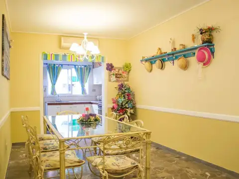 Depto Tipo Casa en Venta de 4 ambientes