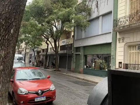 Venta San Telmo  4  pisos conectados ( Excelente oportunidad colegio, instituto, gremio)dentro...