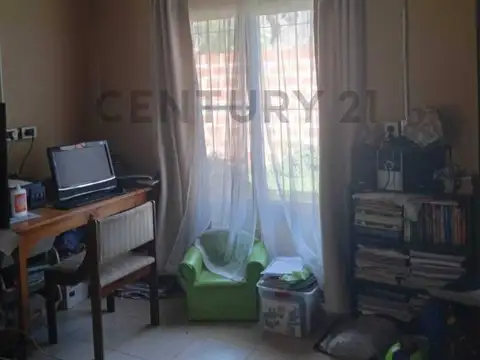 CASA CON PILETA Y PARQUE EN LOTE DE 1200M2 MASCHWITZ ESCOBAR