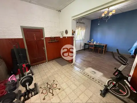 Mitre 400