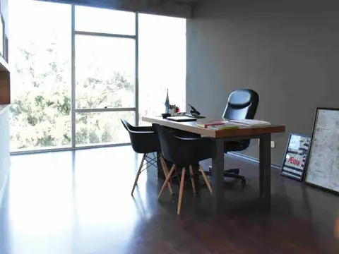 Oficina en Venta con 2 cocheras
