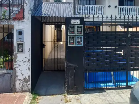 Duplex. Muñiz. 3 amb con patio