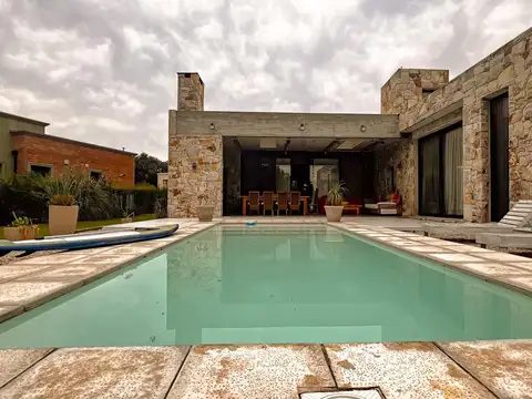 Casa en Venta en Arenas del Sur, USD 380.000