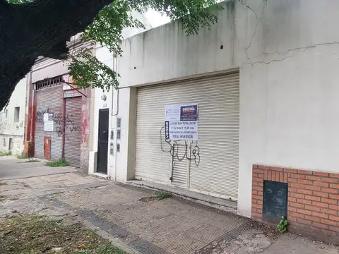 2 lotes juntos ideal emprendimiento. Habilitado taller mecanica