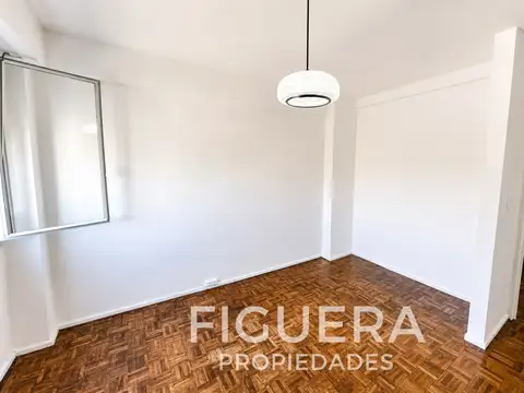 Venta 3 Ambientes al Frente en Flores | Piso Alto, Luminoso