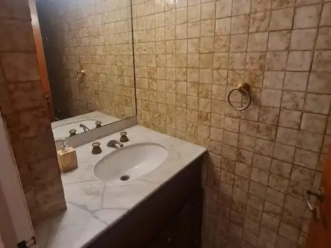Departamento 4 ambientes con 2 baños