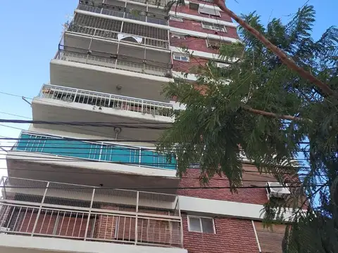 AV LIBERTADOR  al 2800