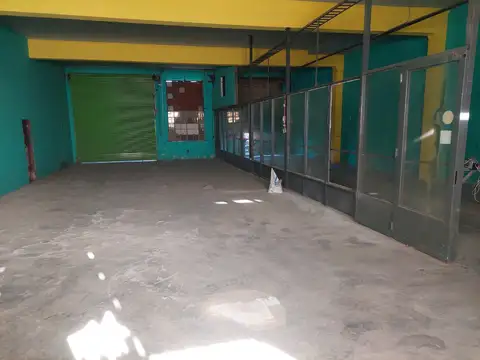 Local en Venta en Adrogue, USD 480.000