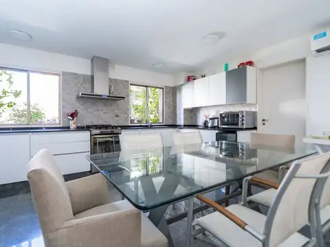 Departamento en Venta de 6 ambientes