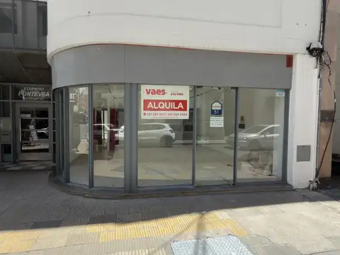 ALQUILER – Local comercial en pleno centro de Córdoba sobre calle Alvear