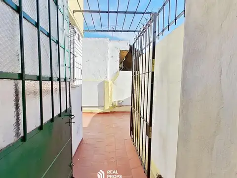 Depto Tipo Casa en Venta 50 años