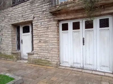 Casa venta 4 ambientes Tigre centro