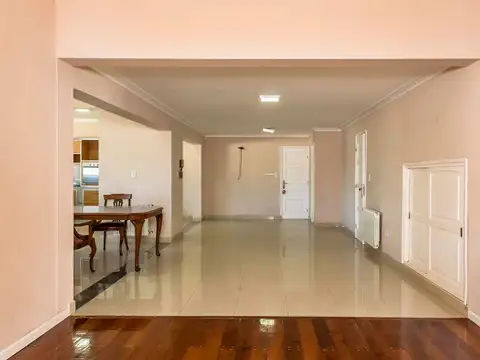 Casa en Alquiler en Barrio Tres Cerritos, USD 3.500