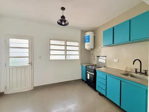 Departamento de 3 ambientes con patio en lujan centro