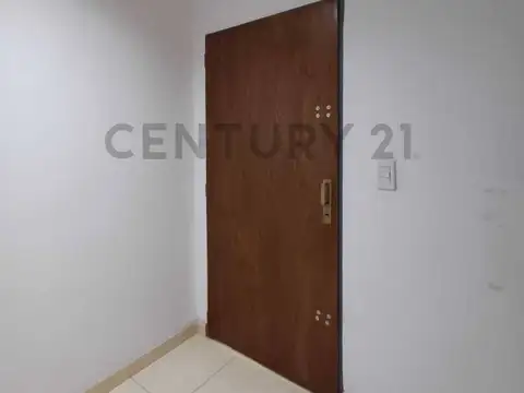 Departamento en Alquiler en Bernal, $ 390.000