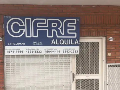 PH en Villa Devoto 2 ambientes al frente con patio bajas expensas a una cuadra de Shopping Devoto