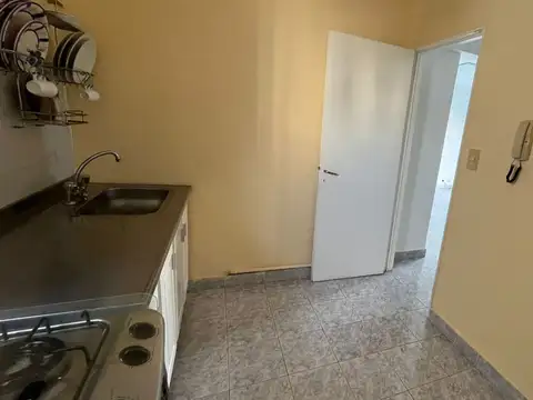 SE VENDE DPTO 1 DORMITORIO SOBRE CALLE RIVADAVIA