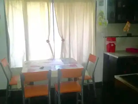 Casa 6 ambientes con 3 baños