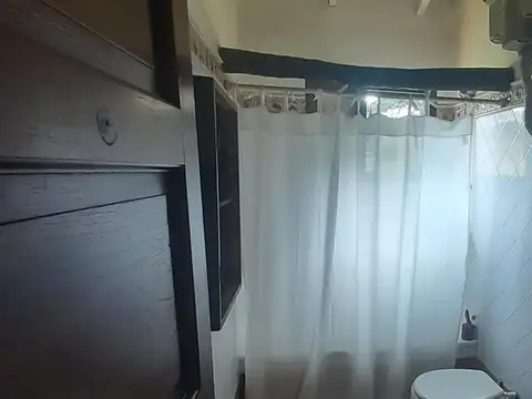 Casa en Alquiler con 2 cocheras