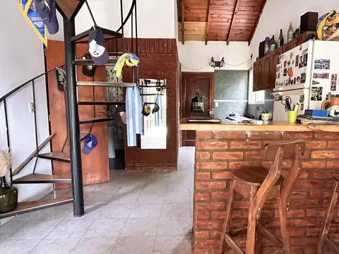 Casa 3 ambientes con 1 baño