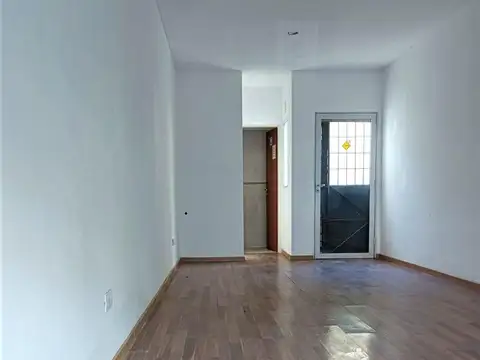 Local - Luis Agote - Planta baja