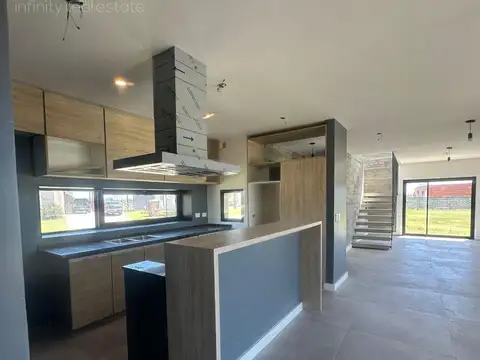 Casa en Venta en San Sebastian, USD 150.000