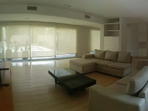 Casa amoblada en Alquiler Barrio Country Abril Club de Campo