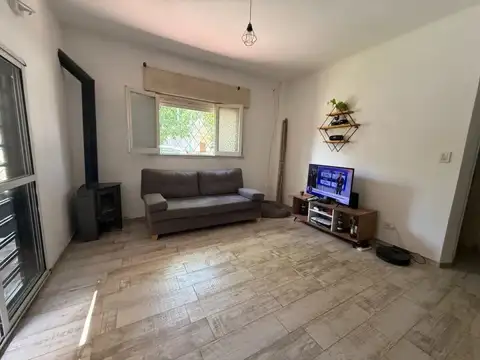 Depto Tipo Casa en Venta en Lomas de Zamora, USD 119.000