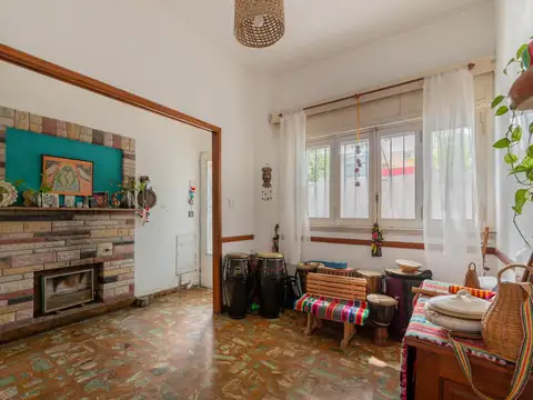 VENTA CASA 3 AMBIENTES VILLA GENERAL MITRE CON PATIO Y TERRAZA