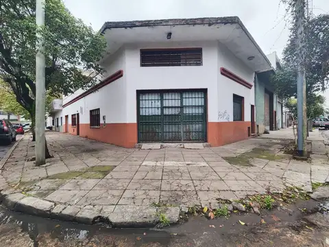 Venta Casa C/local- 4 ambientes en San Martin