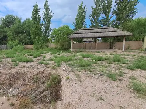 VENTA DE TERRENO CON QUINCHO- LAS COMPUERTAS