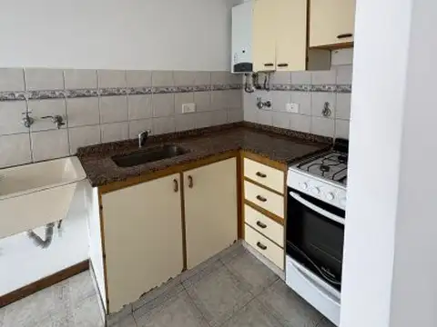 Departamento 3 ambientes con 1 baño
