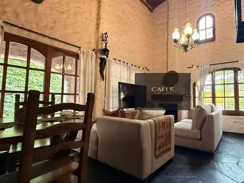 Casa en Venta en Godoy Cruz, USD 250.000