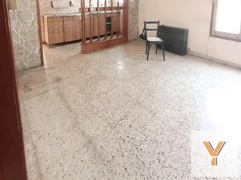 Casa en venta - 2 Dormitorios 2 Baños - Tristán Suarez