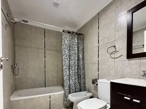 Monoambiente con balcón y amenities - Balvanera